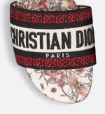 Dioramour Dway Slide - Image 5